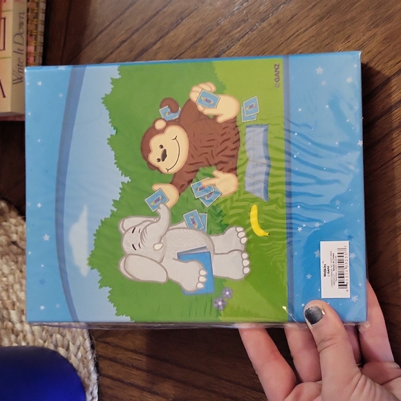 Webkinz Trading Card Binder - Picture 4 of 5